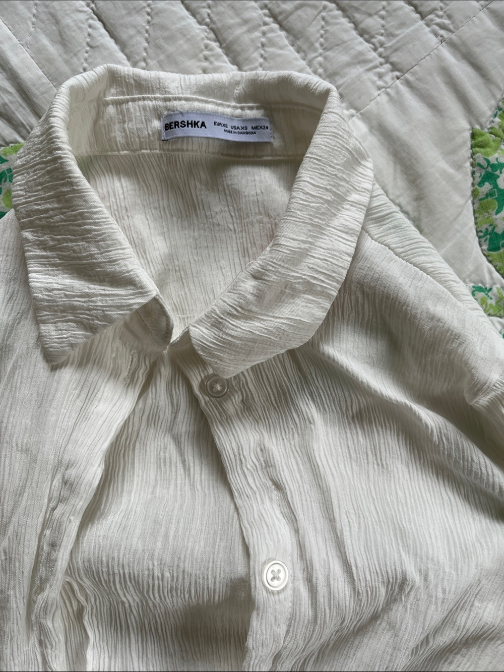 Bershka Fitted Button-Down Shirt